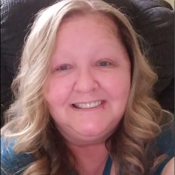 Meet your Posher, Donna - Picture 2 of 2